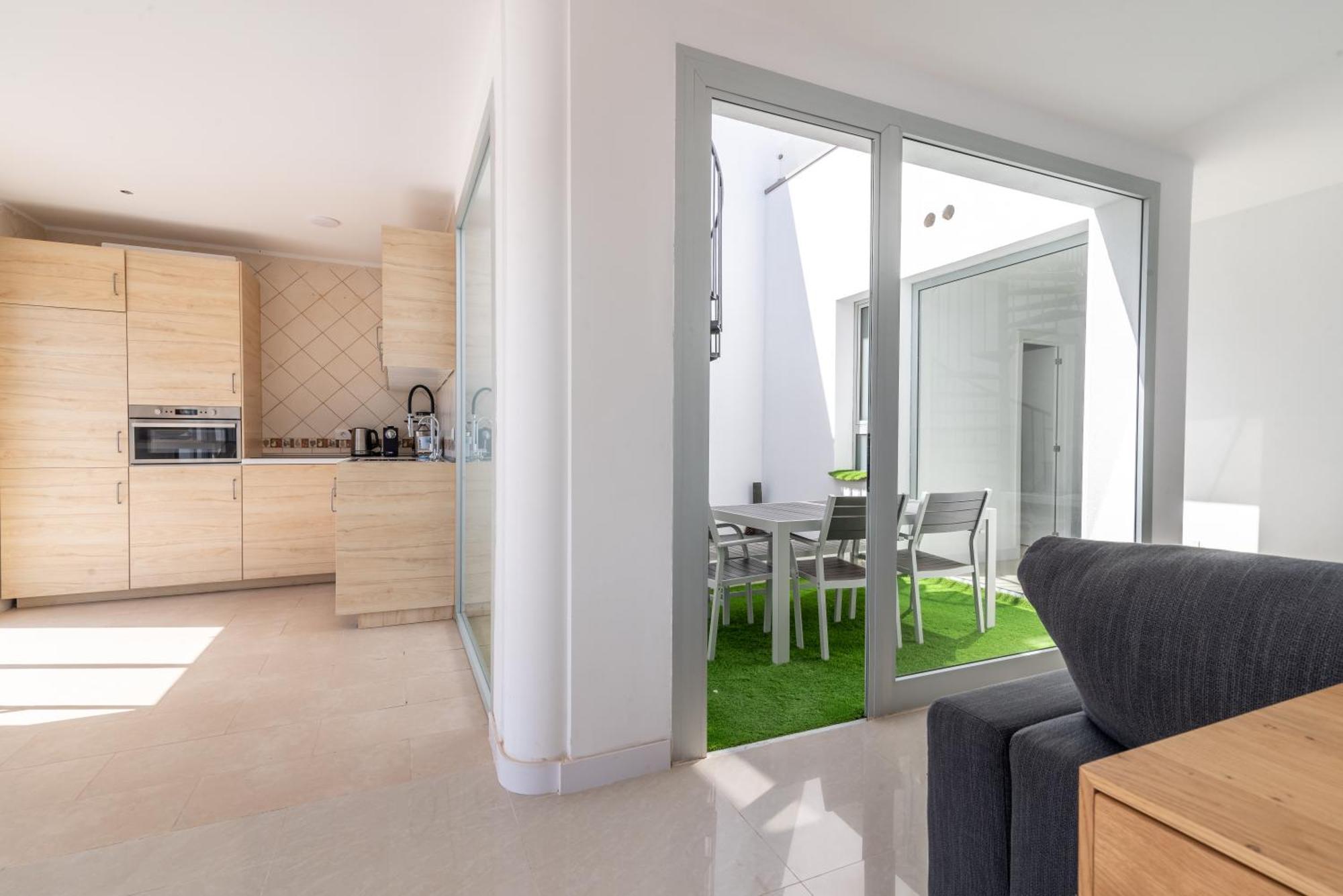 House Near The Beach W Sea View Arico Exterior photo